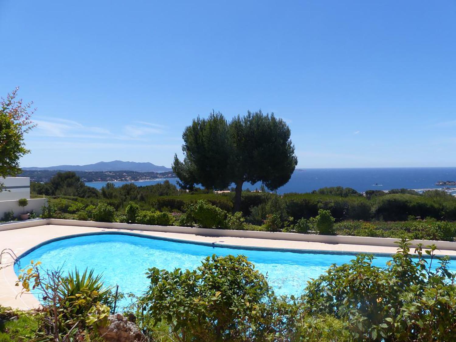 Design - Pool, Large Terrace And Panoramic Views Of Mediterranean Apartment *